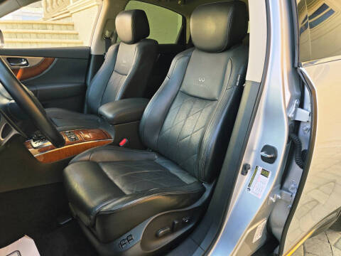 2011 Infiniti FX50