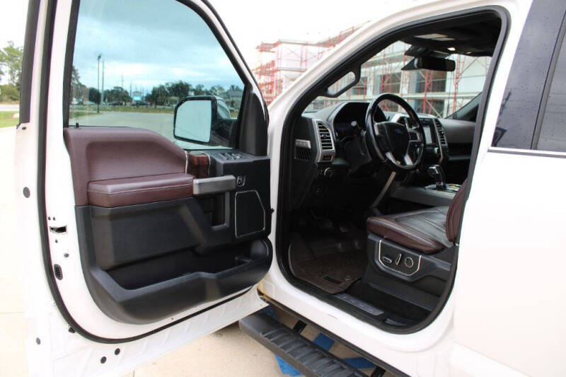 2017 Ford F-150 Platinum