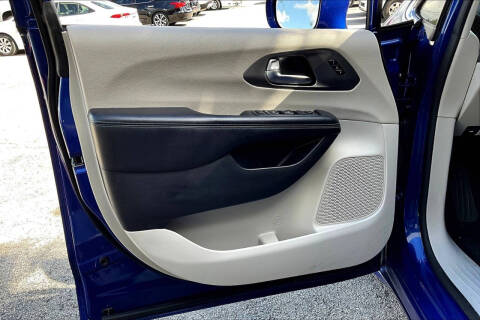 2021 Chrysler Pacifica Touring L