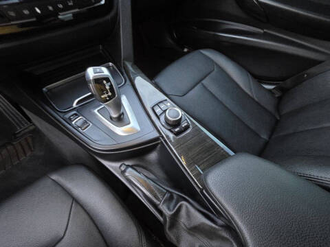 2018 BMW 3 Series 320i