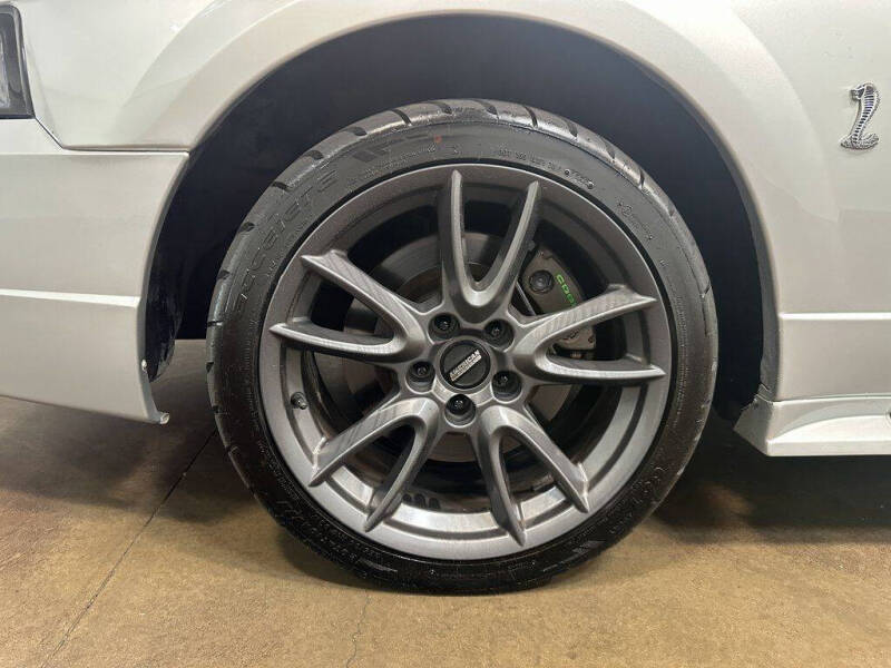 2001 Ford Mustang SVT Cobra