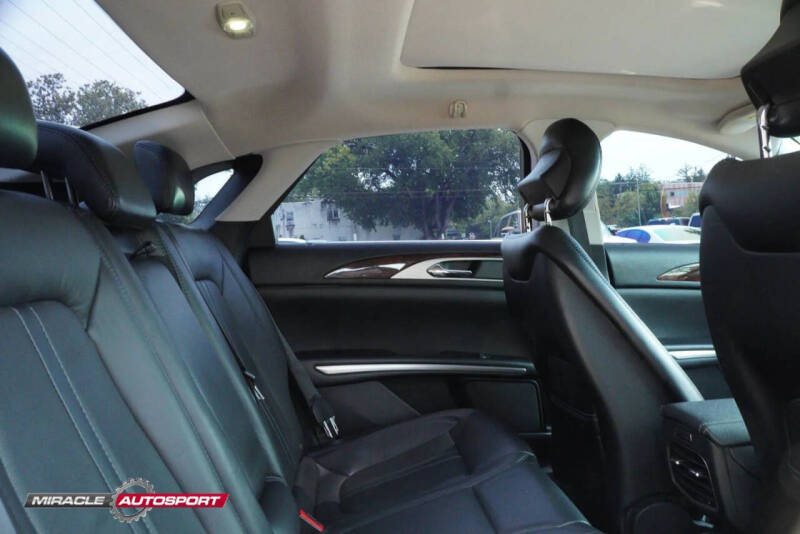 2016 Lincoln MKZ