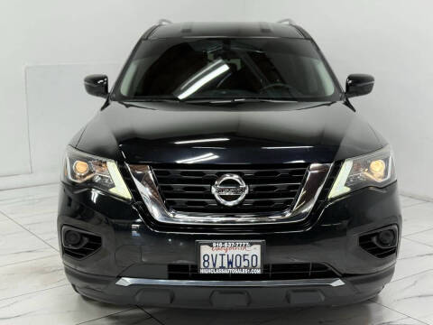 2020 Nissan Pathfinder S