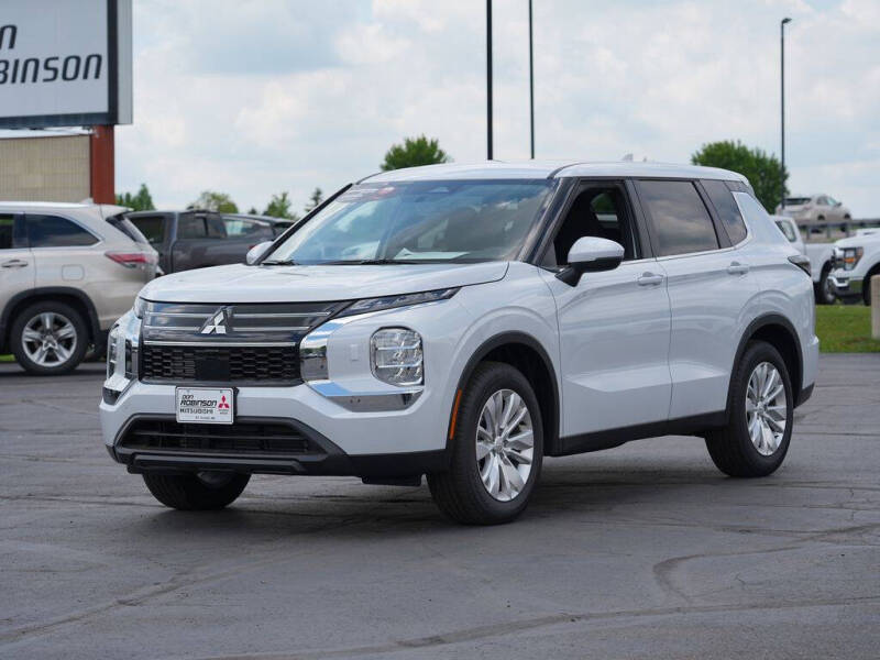 2026 Mitsubishi Outlander ES