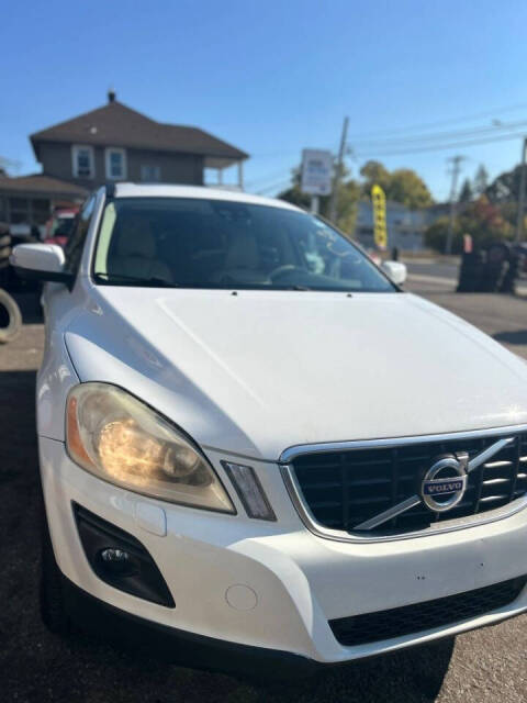 2010 Volvo XC60 for sale at Etla Auto Sales in Indian Orchard, MA