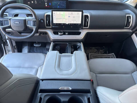 2025 Ford Expedition Active