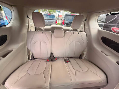 2020 Chrysler Pacifica Touring L Plus