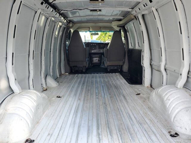 2023 Chevrolet Express 2500