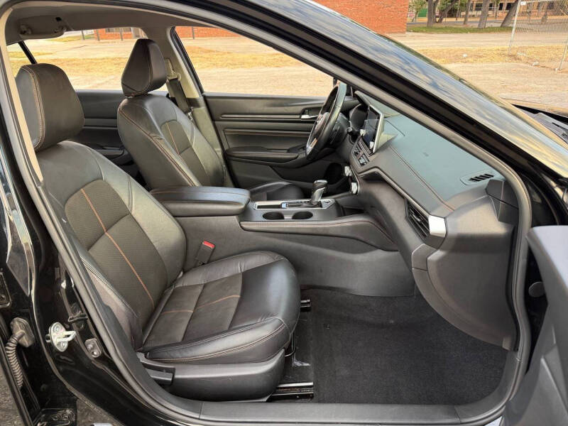 2021 Nissan Altima 2.5 SR