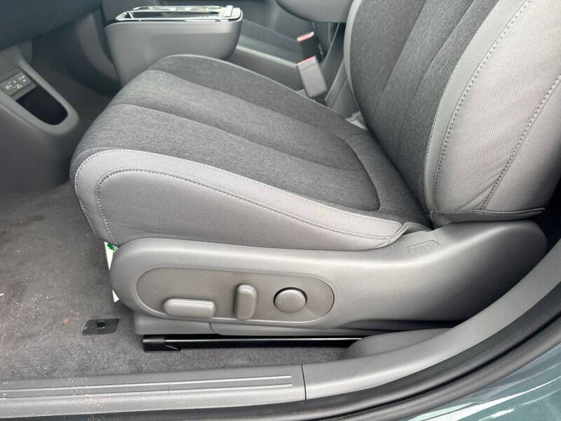 2026 Hyundai Ioniq 5 SE Standard Range