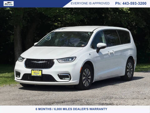 2023 Chrysler Pacifica Plug-In Hybrid Touring L