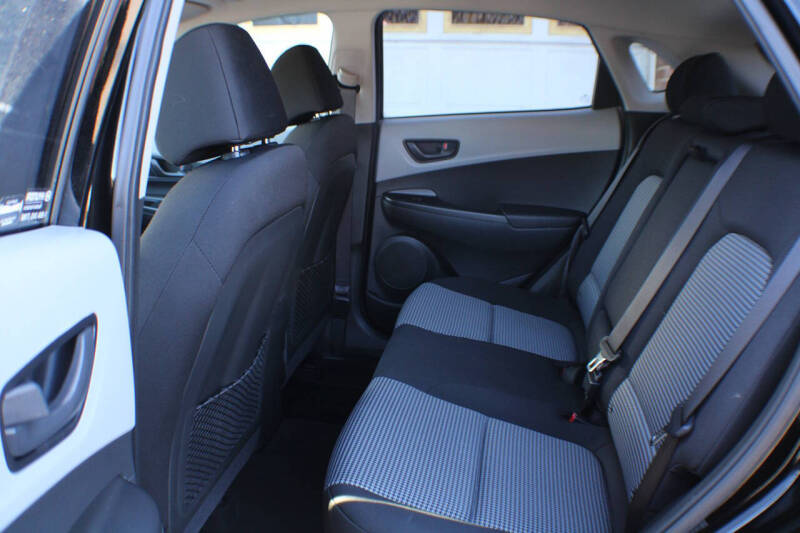 2021 Hyundai Kona SEL