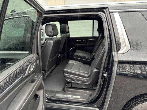 2023 GMC Yukon XL Denali