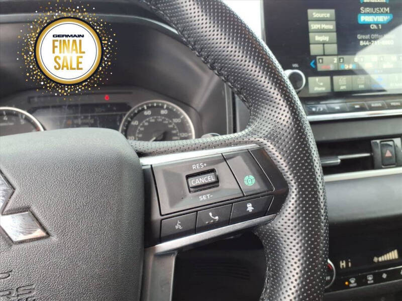 2024 Mitsubishi Outlander SE