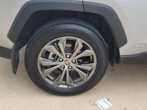 2024 Toyota RAV4 Hybrid XLE Premium