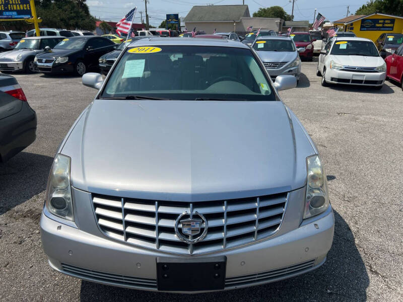 2011 Cadillac DTS Luxury Collection