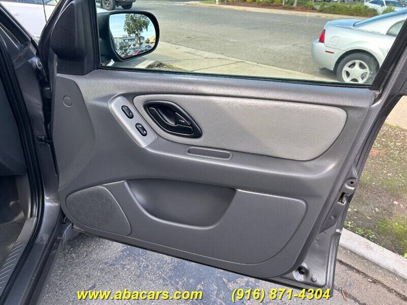 2005 Ford Escape XLT