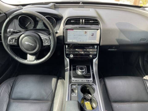 2017 Jaguar XE 20d Prestige