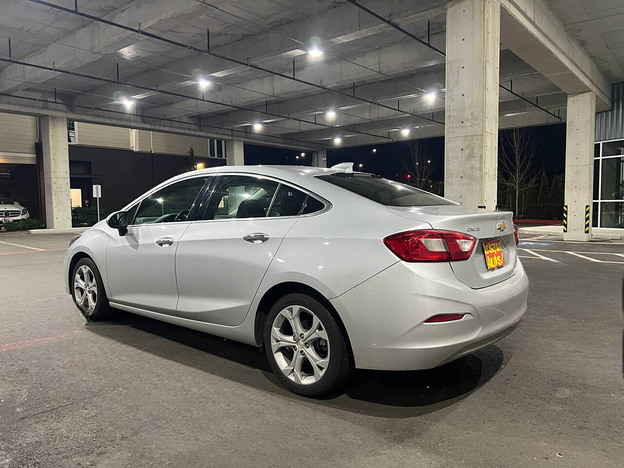 2018 Chevrolet Cruze for sale at Issaquah Autos in Issaquah, WA