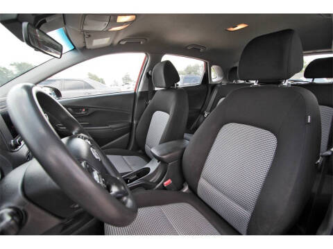 2023 Hyundai Kona SE