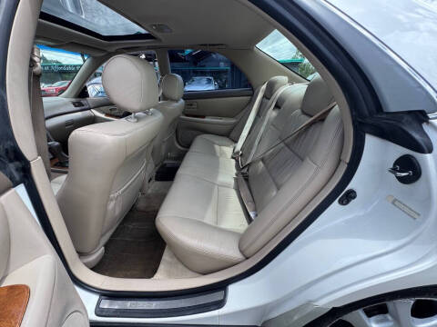 2000 Lexus ES 300