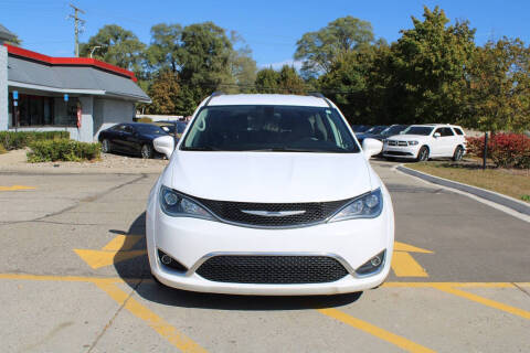 2018 Chrysler Pacifica Touring L Plus