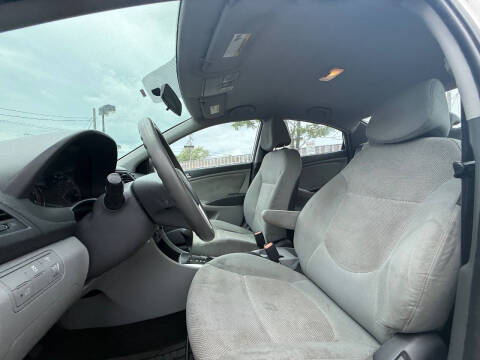 2014 Hyundai Accent GLS