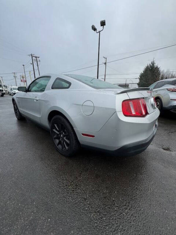 2010 Ford Mustang V6 Premium