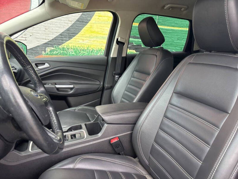 2019 Ford Escape SEL