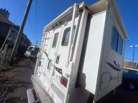2002 Adventurer 10 Camper