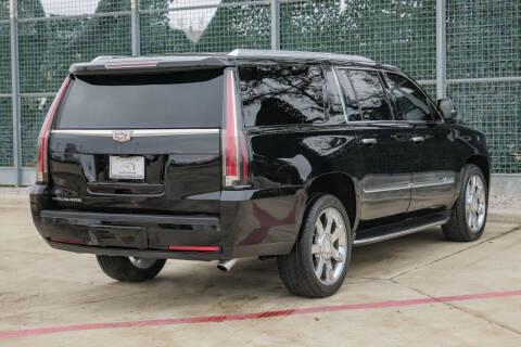 2017 Cadillac Escalade ESV Luxury