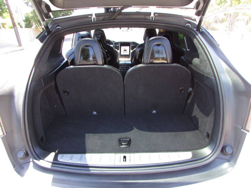 2016 Tesla Model X 90D