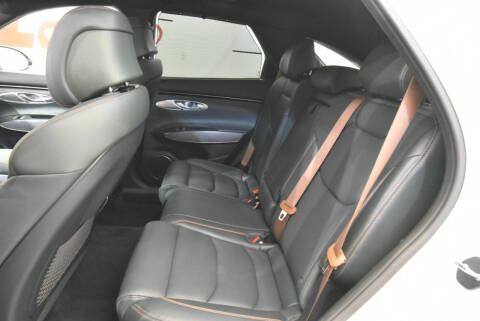 2022 Genesis GV70 2.5T Standard