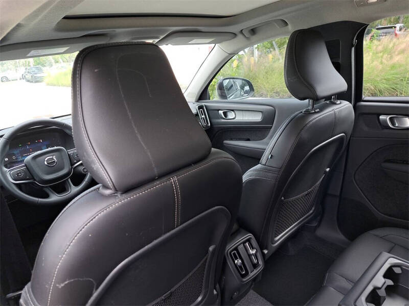 2026 Volvo XC40 B5 Core