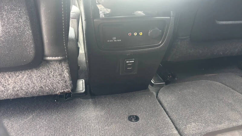 2016 GMC Acadia Denali