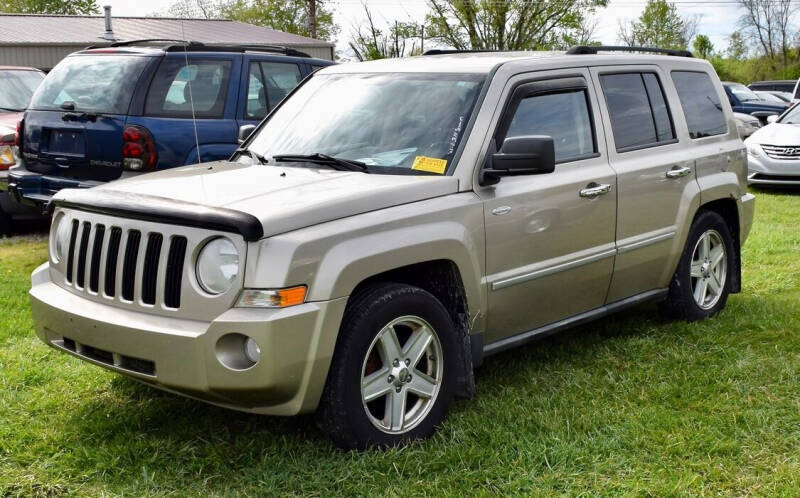 2010 Jeep Patriot for sale at PINNACLE ROAD AUTOMOTIVE LLC in Moraine OH