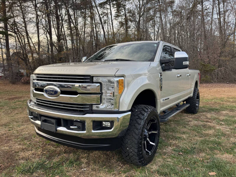 2017 Ford F-250 Super Duty Lariat's photo