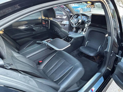 2017 BMW 7 Series 750i