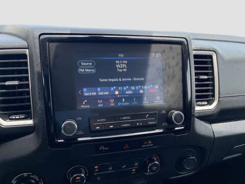 2024 Nissan Frontier SV