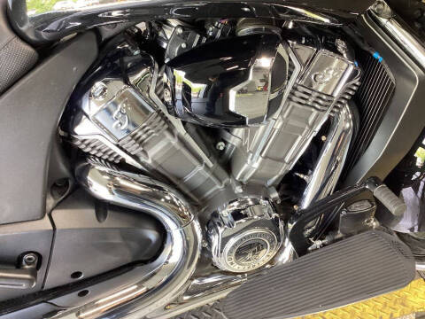 2021 Indian Challenger Limited Thund