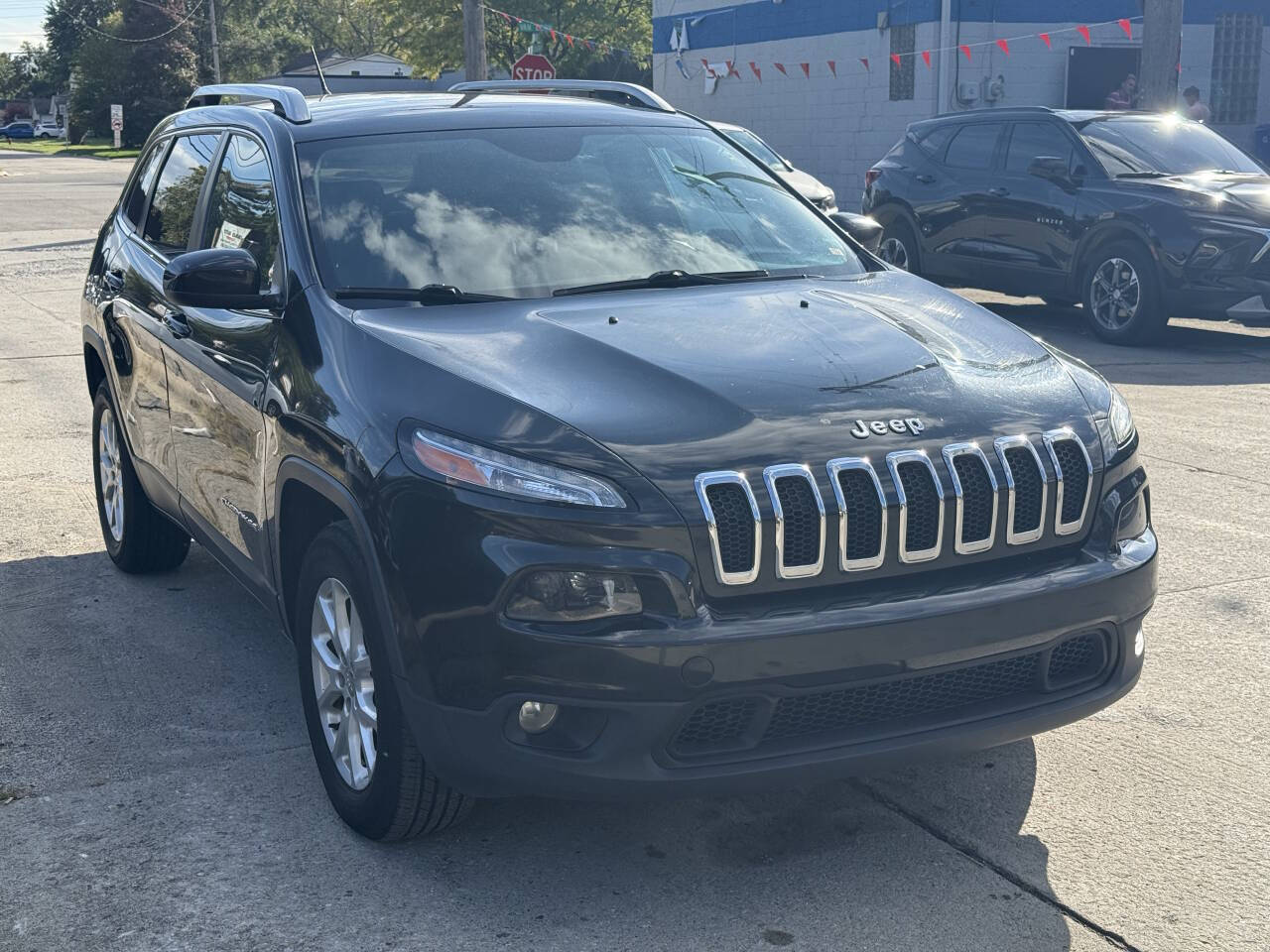 2014-jeep-cherokee-latitude-4x4-4dr-suv.jpg
