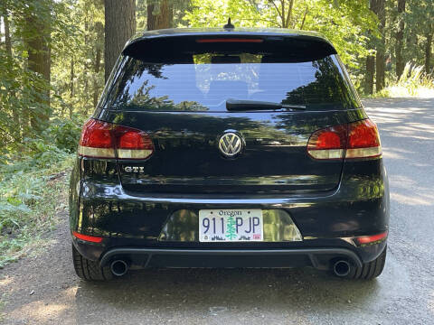 2013 Volkswagen GTI Wolfsburg Edition PZEV