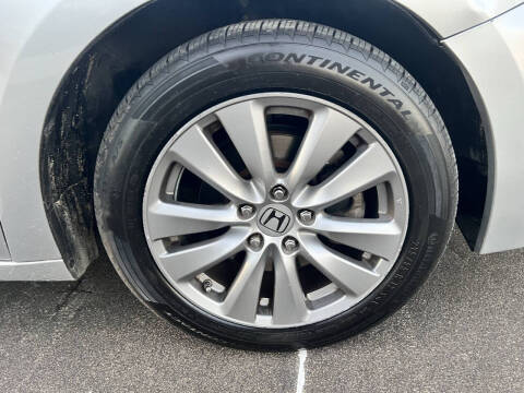 2012 Honda Accord EX-L V6 w/Navi