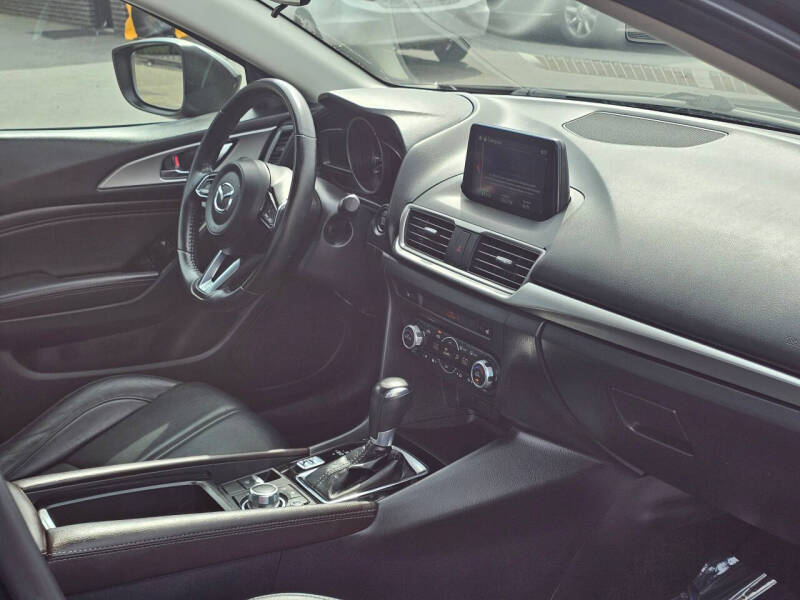 2018 Mazda MAZDA3