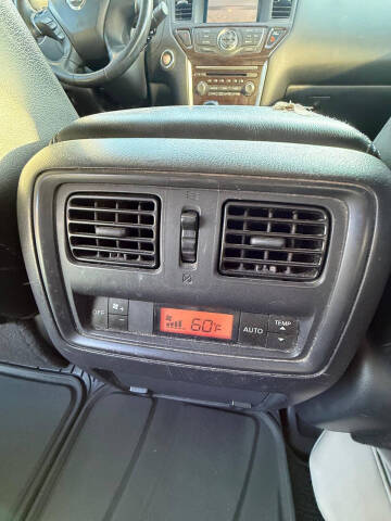 2014 Nissan Pathfinder SL