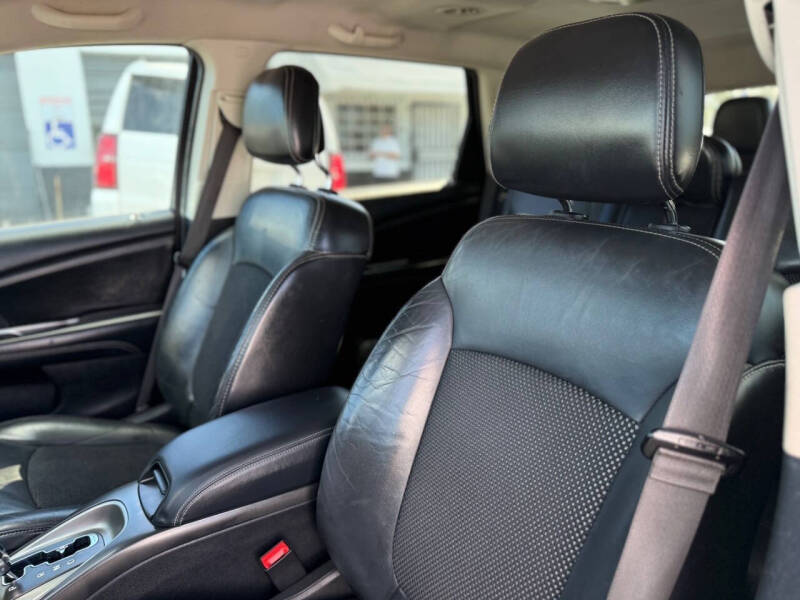 2018 Dodge Journey Crossroad