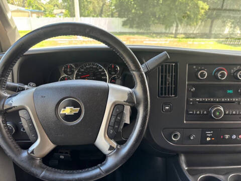 2017 Chevrolet Express LT 3500