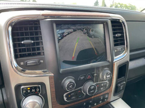 2017 RAM 1500 Laramie