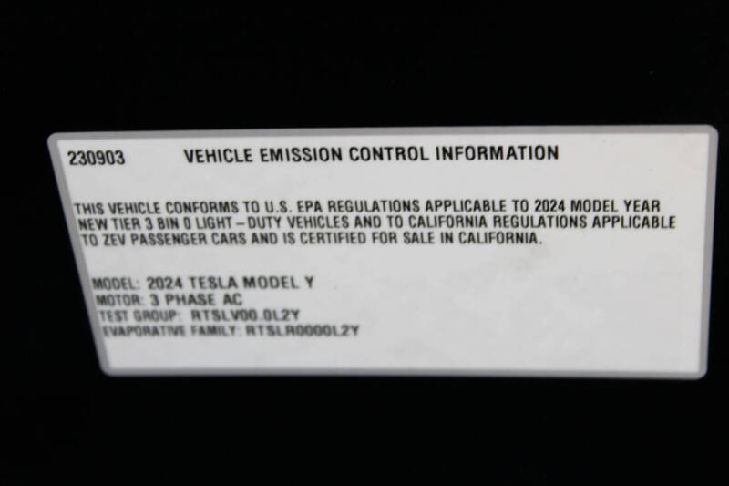 2024 Tesla Model Y Long Range