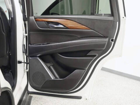 2015 Cadillac Escalade Luxury